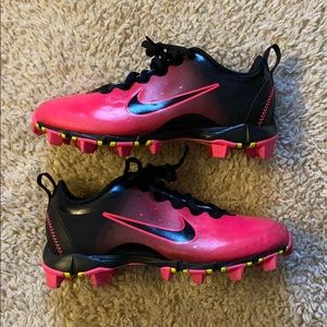 Girls Nike Cleats 3️⃣
